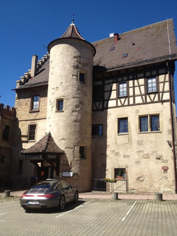 Schlosshotel Hoefingen เลออนแบร์ก ภายนอก รูปภาพ