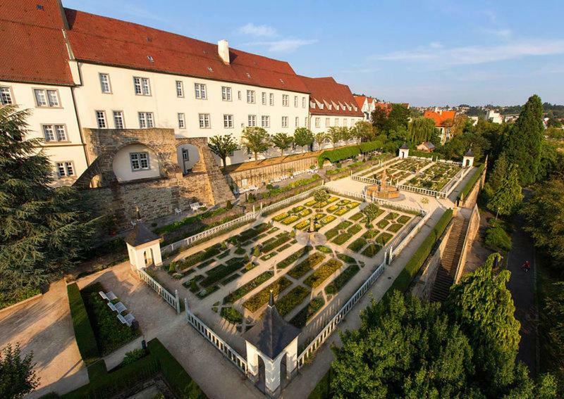 Schlosshotel Hoefingen เลออนแบร์ก ภายนอก รูปภาพ